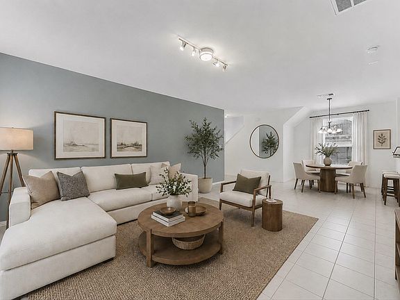 4th image of 220 Nettletree Dr