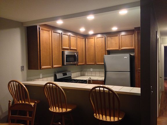 2nd image of 5554 Makati Circle # Bottom Floor