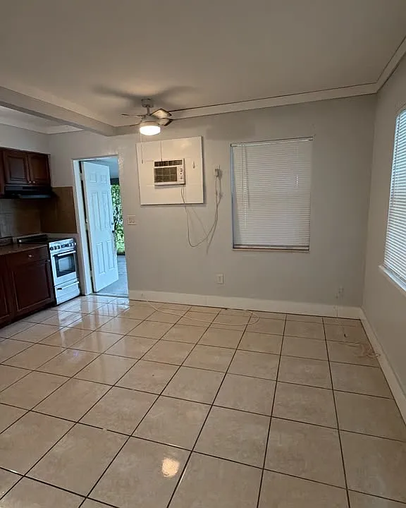 334 Elizabeth Ave #334
