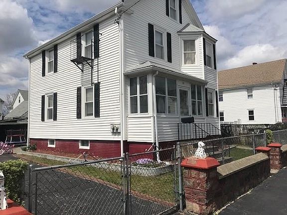 2nd image of 55 Fenmoor St