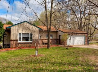 1426 Pioneer Rd, Des Moines, IA 50320