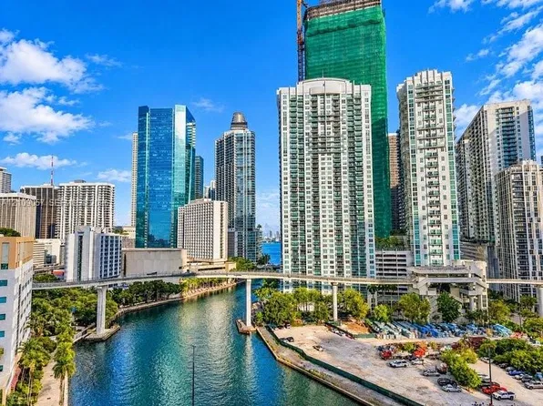 41 SE 5th St, Miami, FL