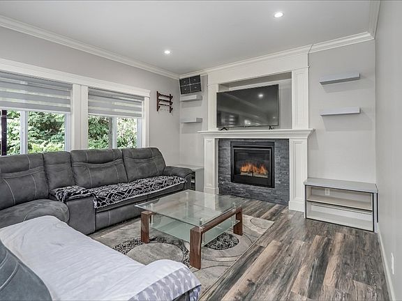 2nd image of 33993 McPhee Pl