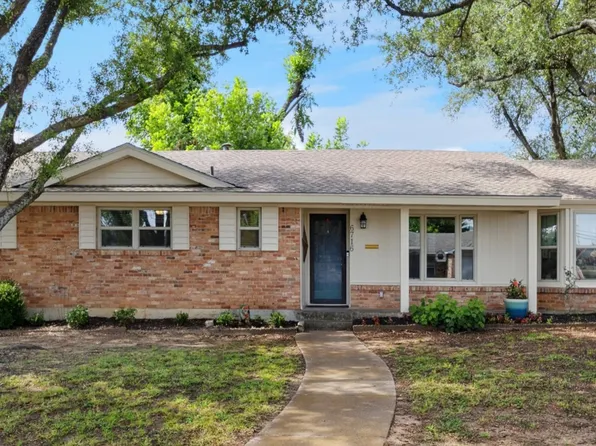 6716 Corona Dr, North Richland Hills, TX 76180