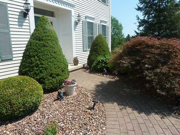 2nd image of 6 Willoughby Pl