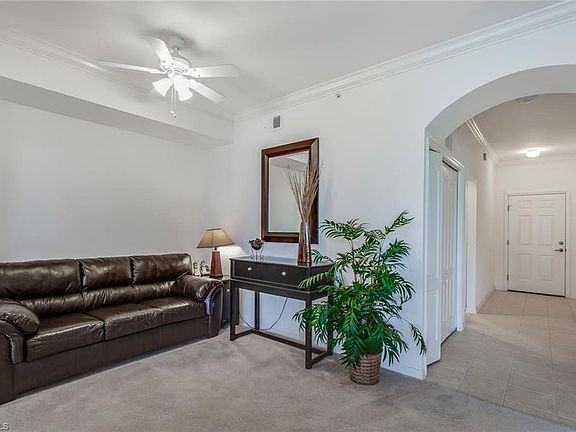 4th image of 10390 Washingtonia Palm Way 4432 #4432