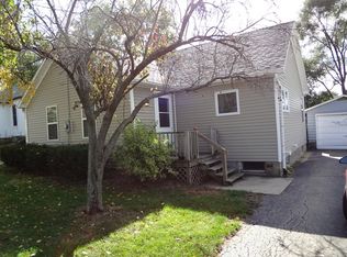 512 Division St, Dixon, IL 61021