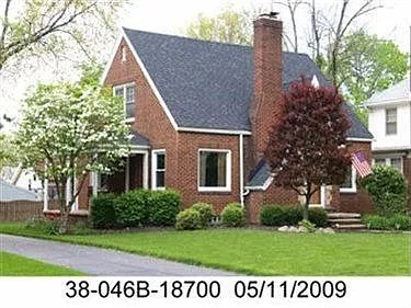 339 Fairmount Ave NE photo 1
