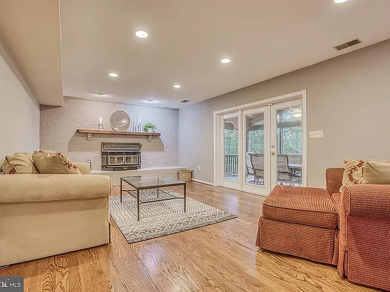 594 Pinedale Dr — Photo 22