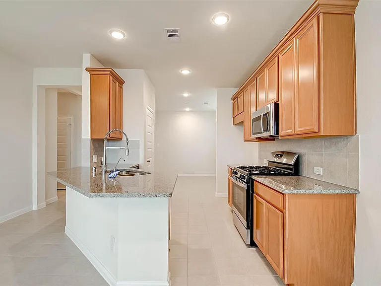 18827 Carlisle Landing Ln — Photo 23