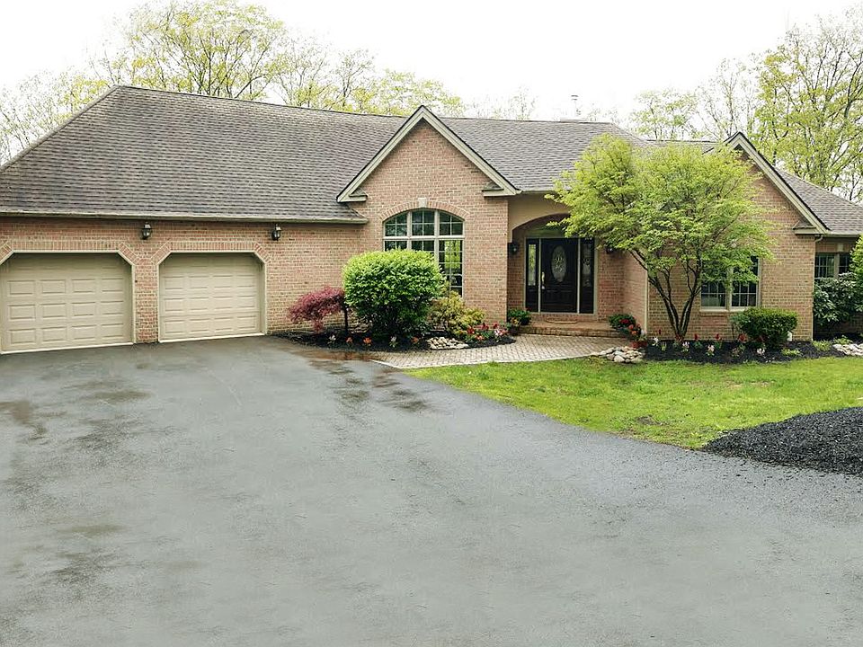 1st image of 112 Crossridge Ct