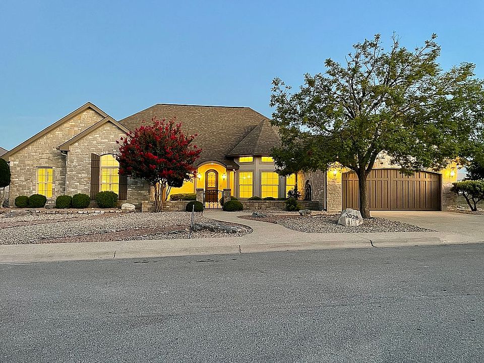 2028 Crown Ridge Dr, Kerrville, TX 78028 Zillow