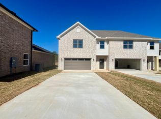 4821 Old Oak Dr, Little Rock, AR 72223
