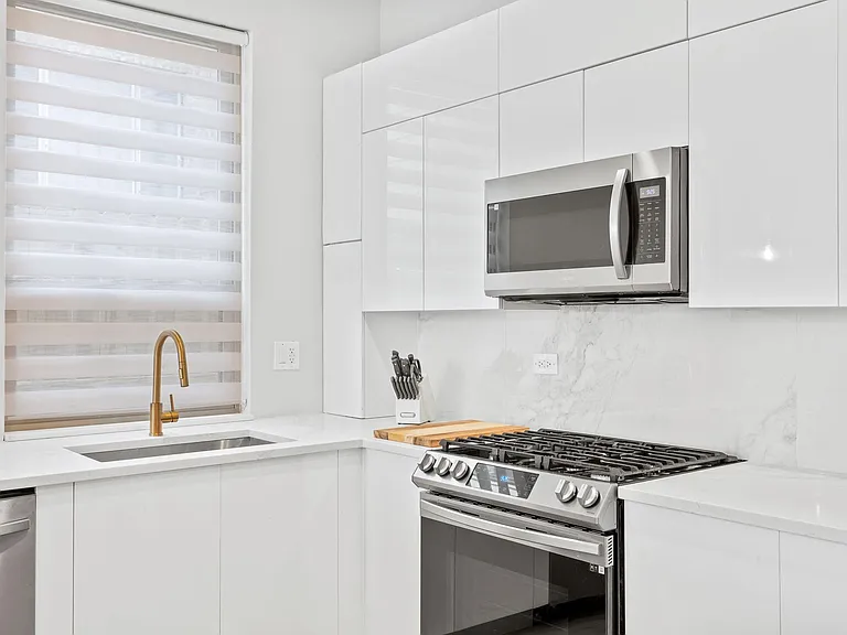 4931 N Kimball Ave #1 — Photo 8
