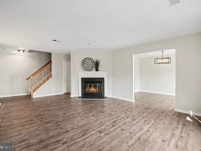 12554 Kempston Ln — Photo 8