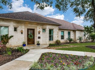 815 Ridgemont Ave, Terrell Hills, TX 78209