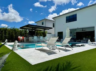 17645 Sparkling River Rd, Boca Raton, FL 33496