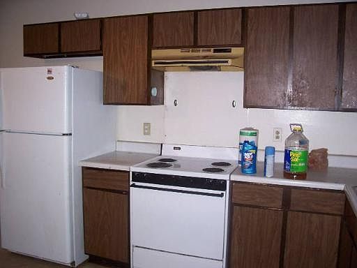 2nd image of 5915 FAIRMEADE DR