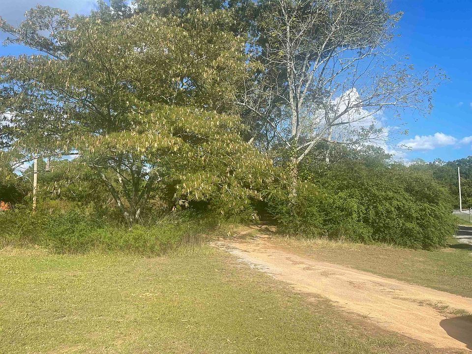 2nd image of 1705 County Road 162
