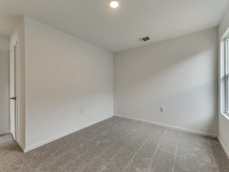 11715 Blasting Way — Photo 4