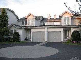 442 Bardini Dr, Melville, NY 11747