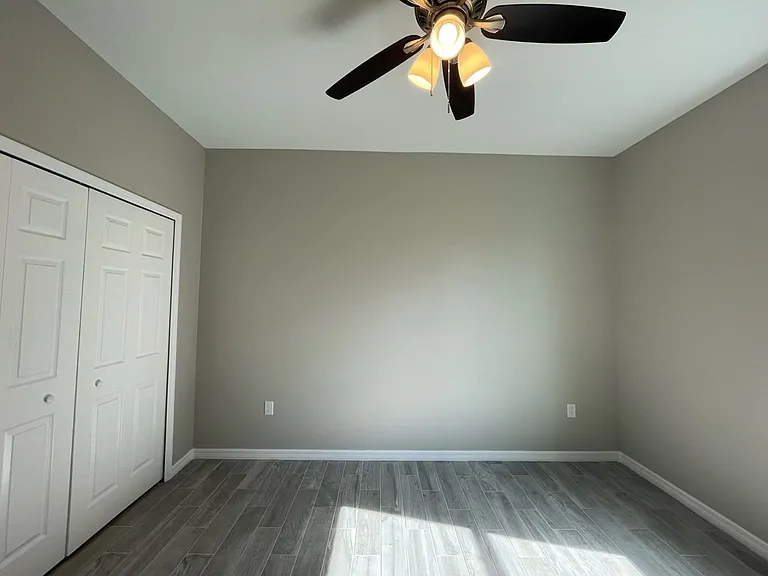 407 Bedlington Ct — Photo 17