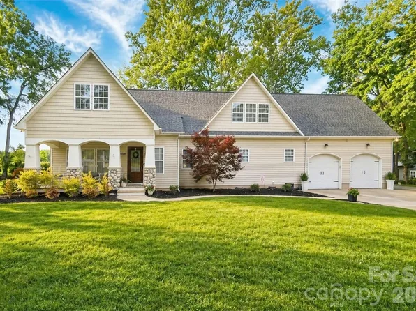 4484 Ranchway Dr SW, Concord, NC 28027