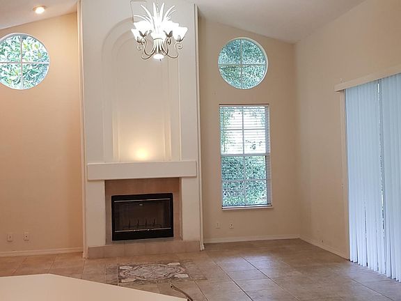 5th image of 3314 Silverpond Dr