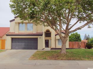 1440 Edgewater Dr, Turlock, CA 95380