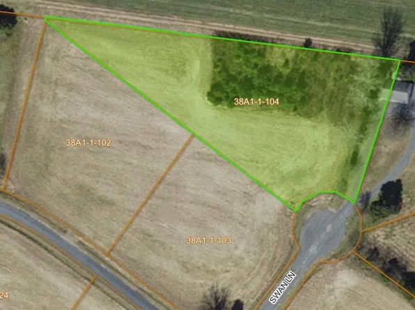 104 Swan Dr, Machipongo, VA 23405