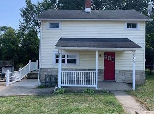 809 Vine St, Coraopolis, PA 15108