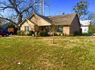 410 N. Pairie, Pilot Point, TX 76258