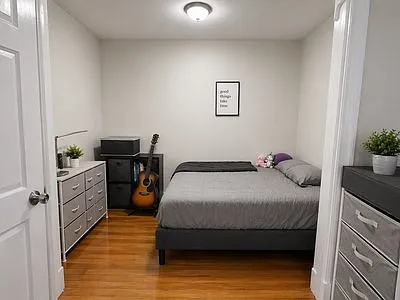 Building Photo - 165 Hemenway St #17