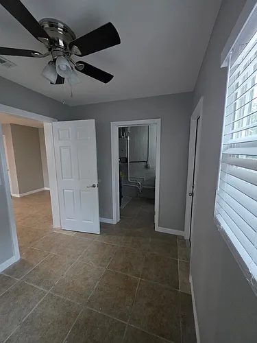 112 S Highland Ave #112 Photo 1