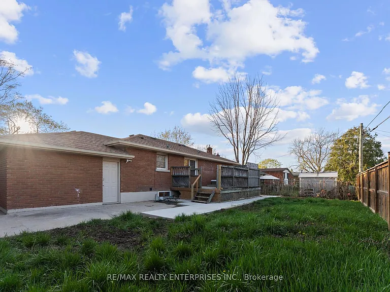60 Wakelin Ter — Photo 9