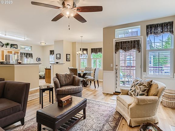 5th image of 1000 NE 63rd Way Unit 2104
