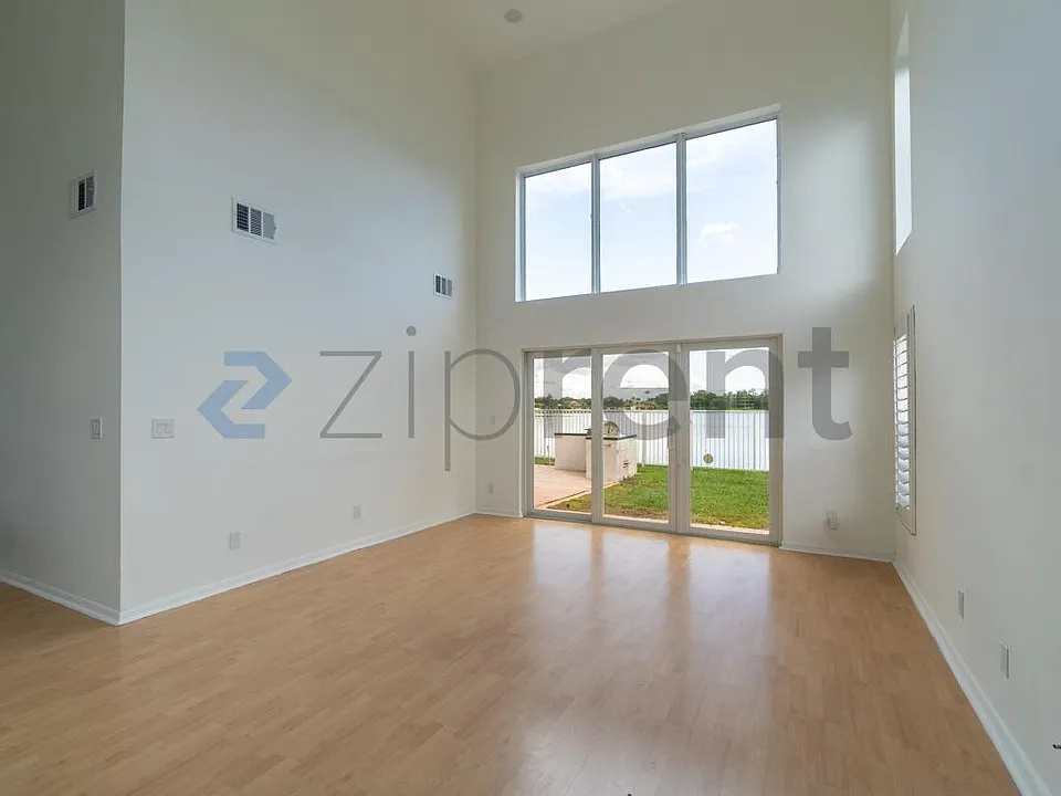 5290 NW 53rd Ave