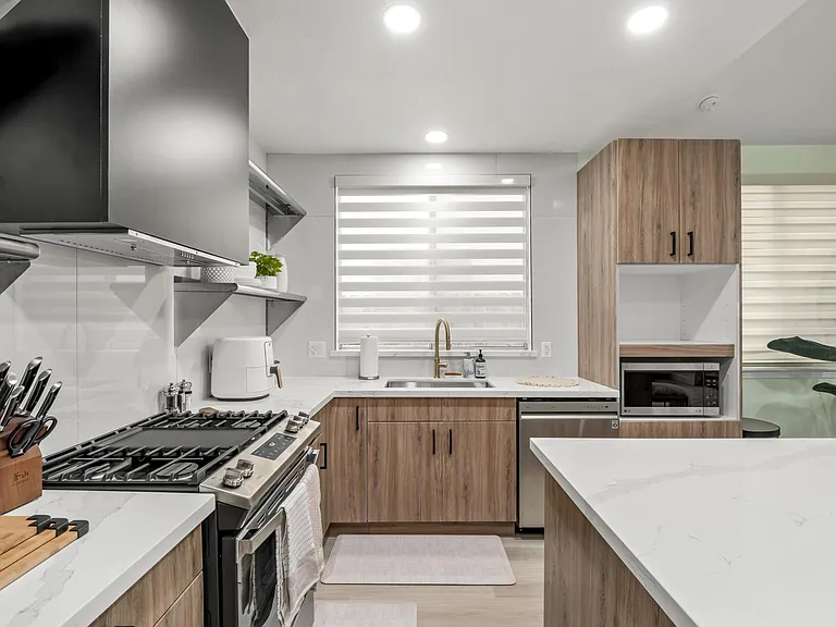 W Fir Ave — Photo 12