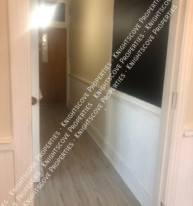 1st image of 1557 Main St #8