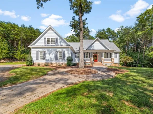 186 Tuckertown Rd, New London, NC 28127