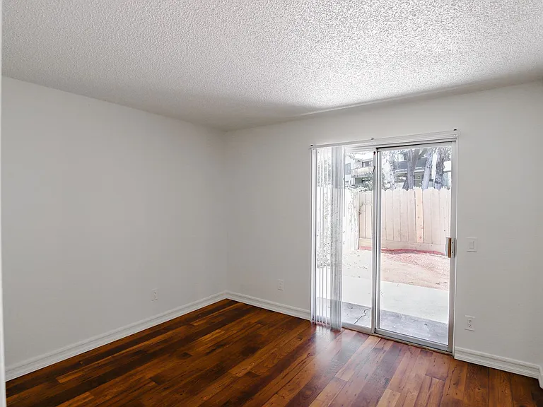 Peppertree Apartments — Photo 83