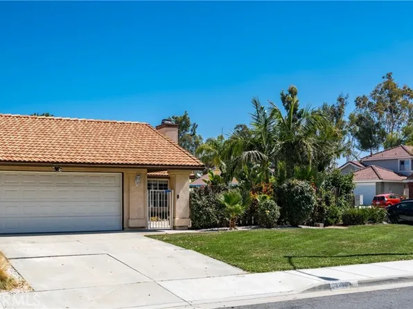 24822 Fire Falls Dr, Murrieta, CA 92562