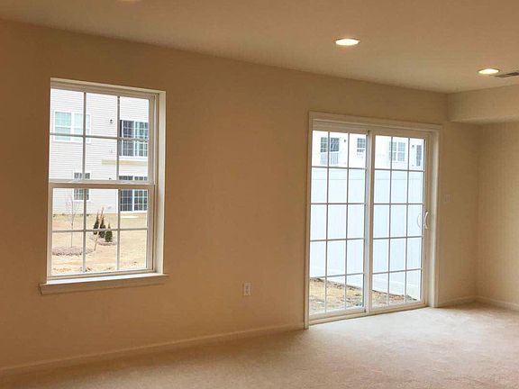2nd image of 520 Liam Pl