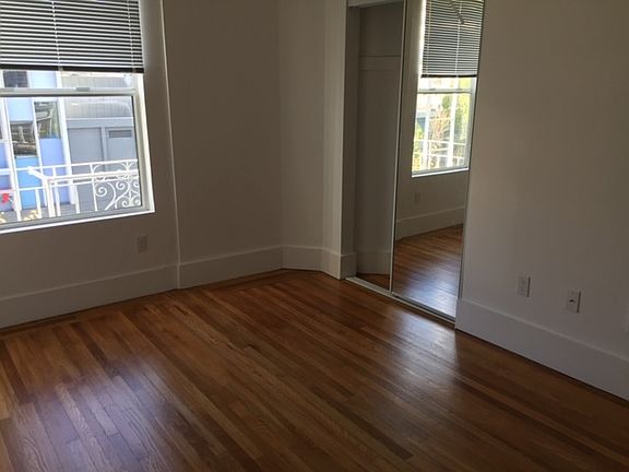 5th image of 1450 California St #302