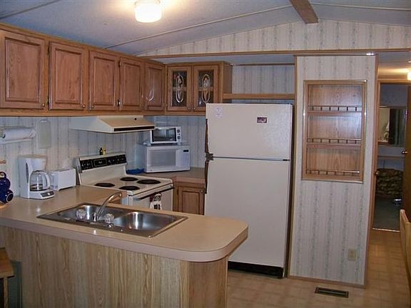 3rd image of 7 Ohara Dr