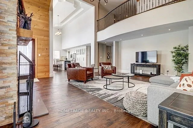 102 Hemlock Ct — Photo 12