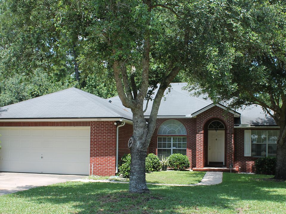 Desirable Quiet Community!  