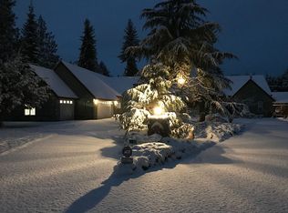 11 Charles Roberts Rd, Sequim, WA 98382