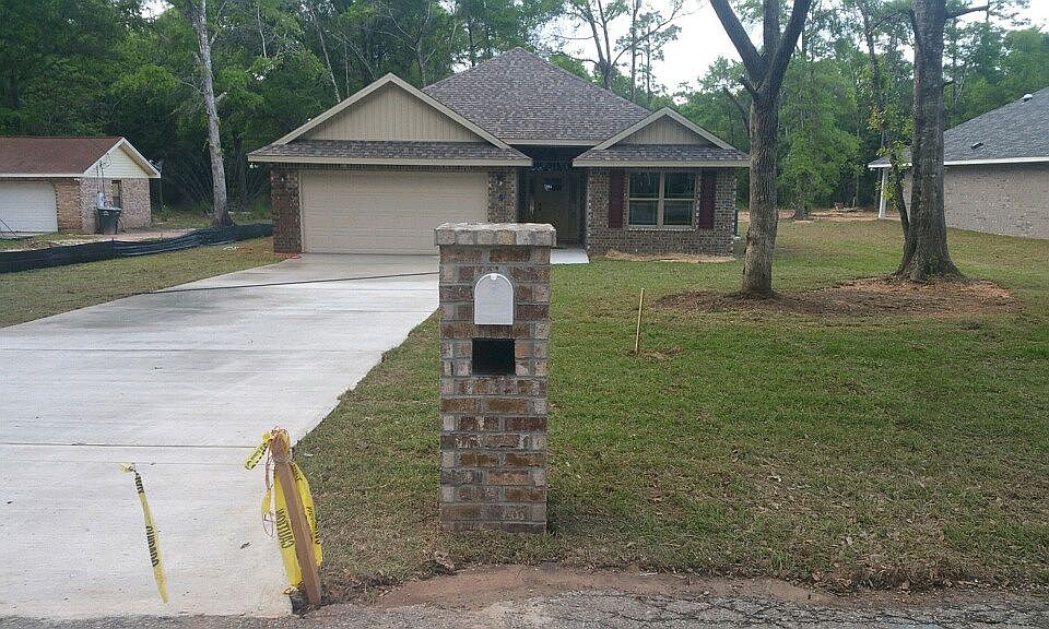1st image of 5532 Woodridge Dr