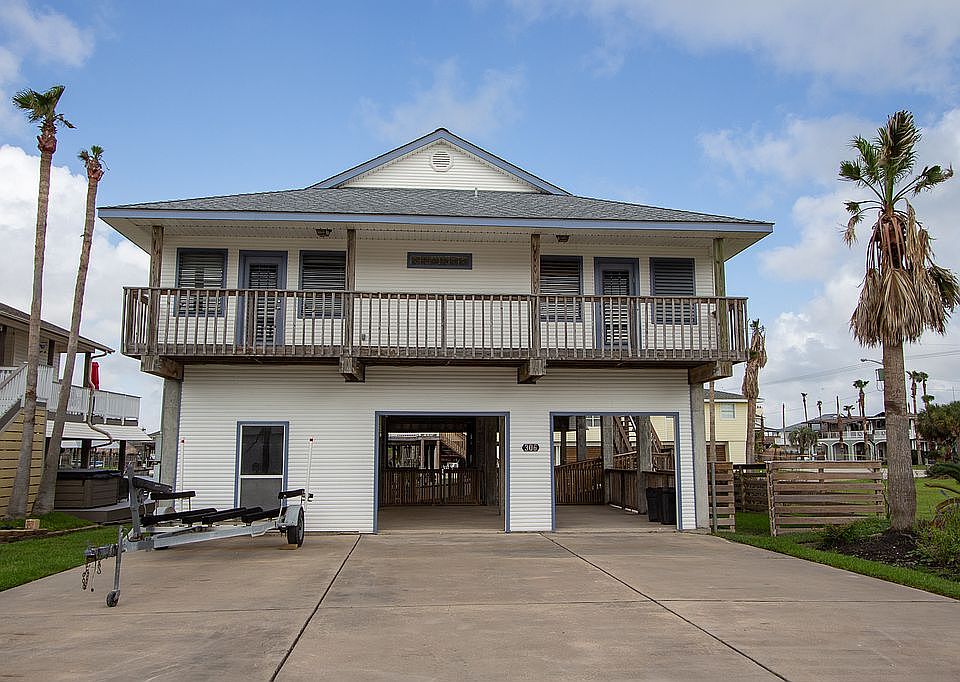 1st image of 306 Paradise Dr